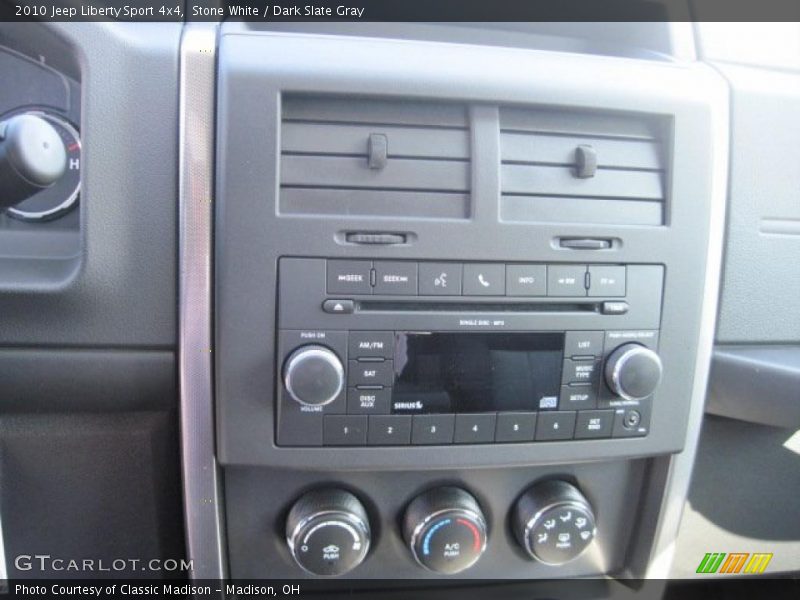 Stone White / Dark Slate Gray 2010 Jeep Liberty Sport 4x4