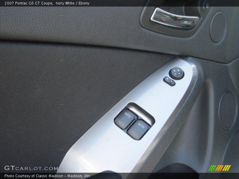 Ivory White / Ebony 2007 Pontiac G6 GT Coupe