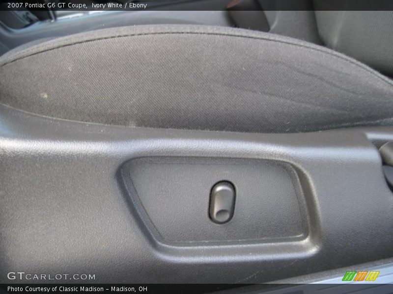 Ivory White / Ebony 2007 Pontiac G6 GT Coupe