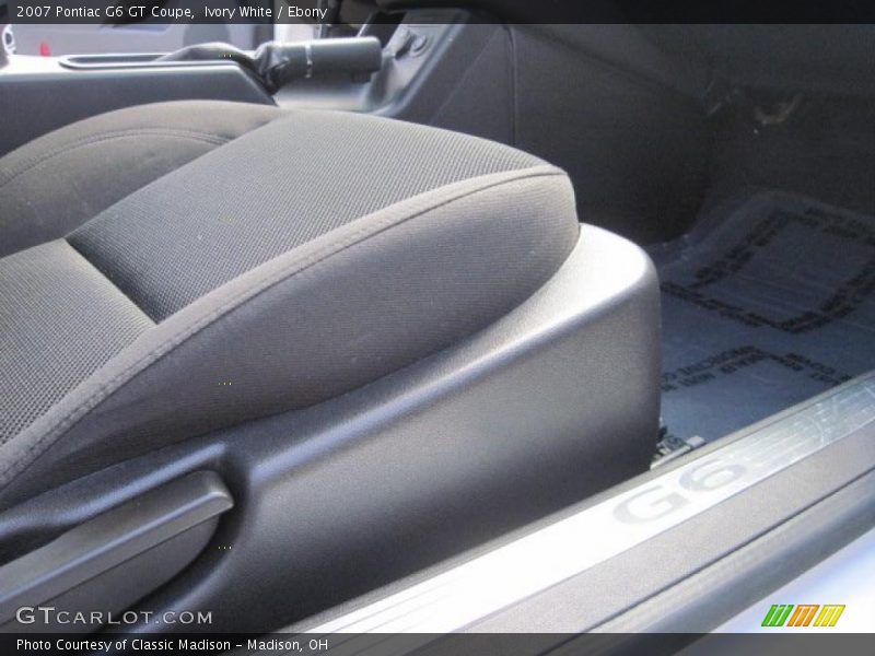 Ivory White / Ebony 2007 Pontiac G6 GT Coupe