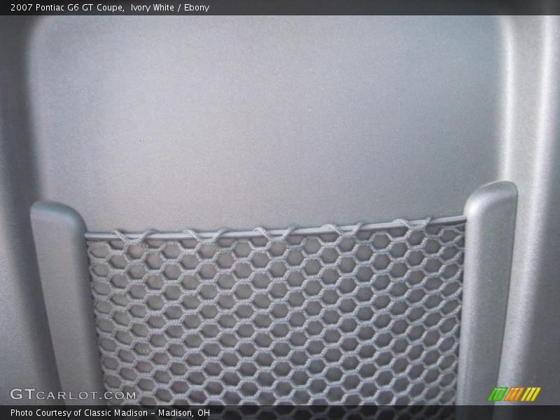 Ivory White / Ebony 2007 Pontiac G6 GT Coupe