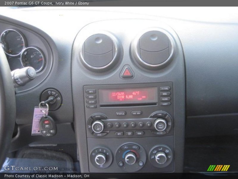 Ivory White / Ebony 2007 Pontiac G6 GT Coupe