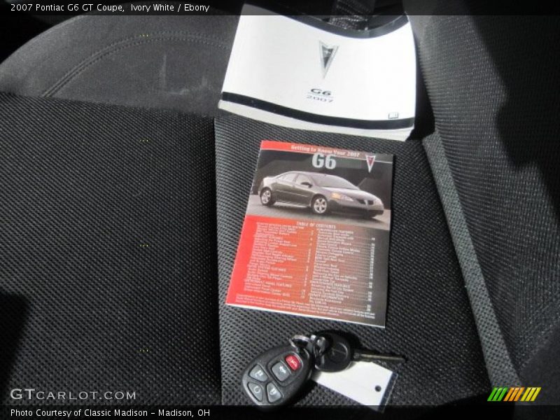 Ivory White / Ebony 2007 Pontiac G6 GT Coupe