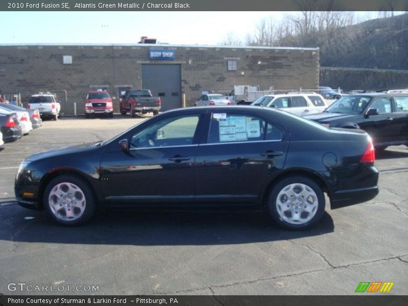 Atlantis Green Metallic / Charcoal Black 2010 Ford Fusion SE