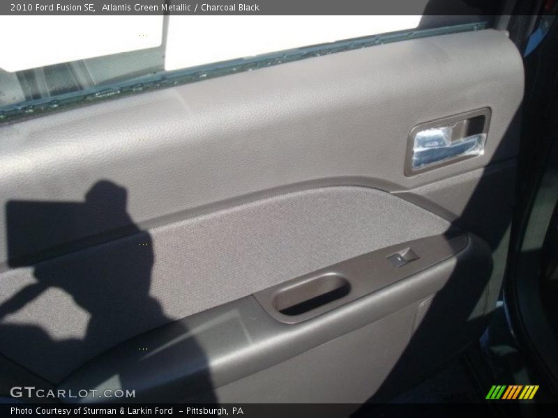 Atlantis Green Metallic / Charcoal Black 2010 Ford Fusion SE
