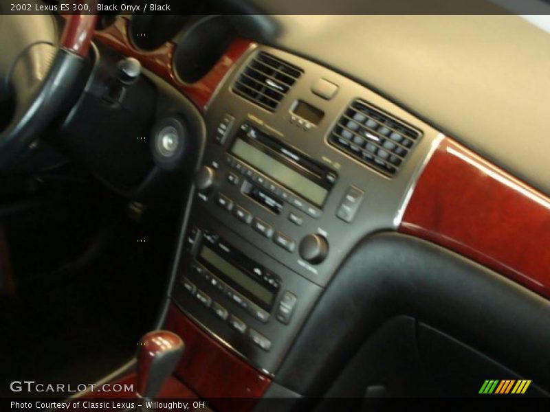 Black Onyx / Black 2002 Lexus ES 300