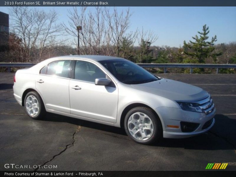 Brilliant Silver Metallic / Charcoal Black 2010 Ford Fusion SE