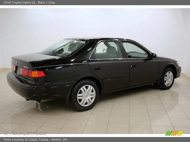 Black / Gray 2000 Toyota Camry LE