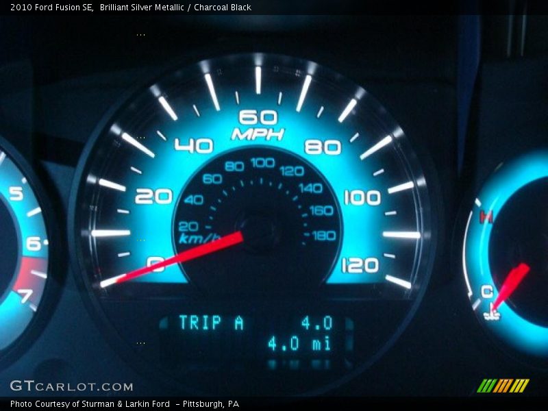 Brilliant Silver Metallic / Charcoal Black 2010 Ford Fusion SE