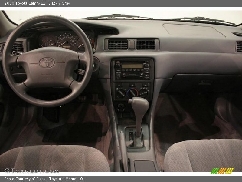 Black / Gray 2000 Toyota Camry LE