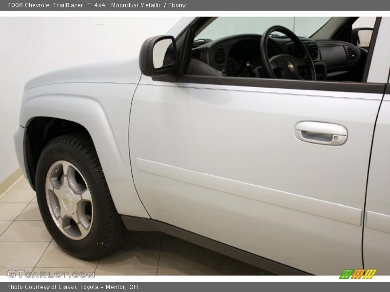 Moondust Metallic / Ebony 2008 Chevrolet TrailBlazer LT 4x4