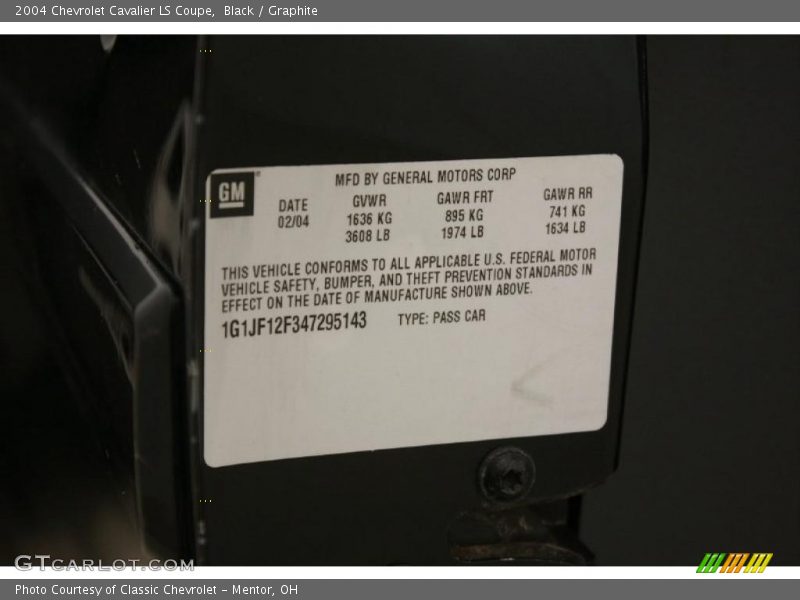 Black / Graphite 2004 Chevrolet Cavalier LS Coupe