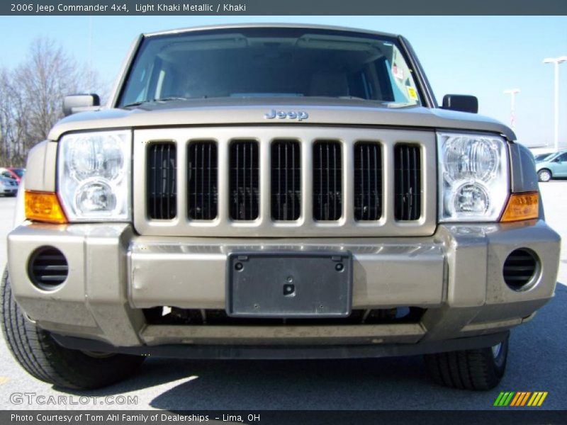 Light Khaki Metallic / Khaki 2006 Jeep Commander 4x4