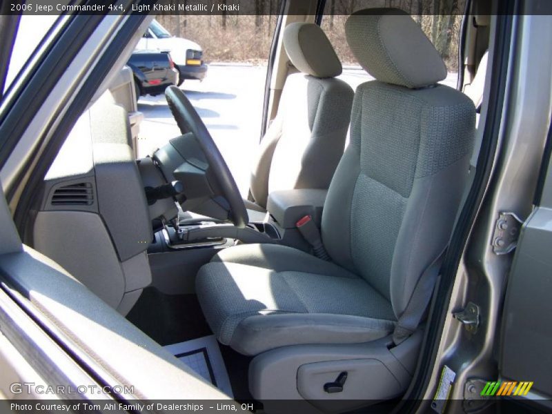 Light Khaki Metallic / Khaki 2006 Jeep Commander 4x4