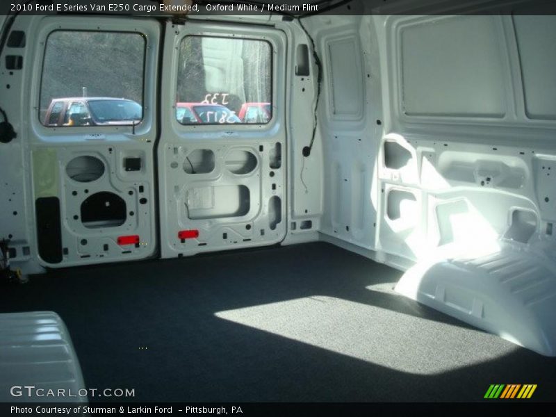 Oxford White / Medium Flint 2010 Ford E Series Van E250 Cargo Extended