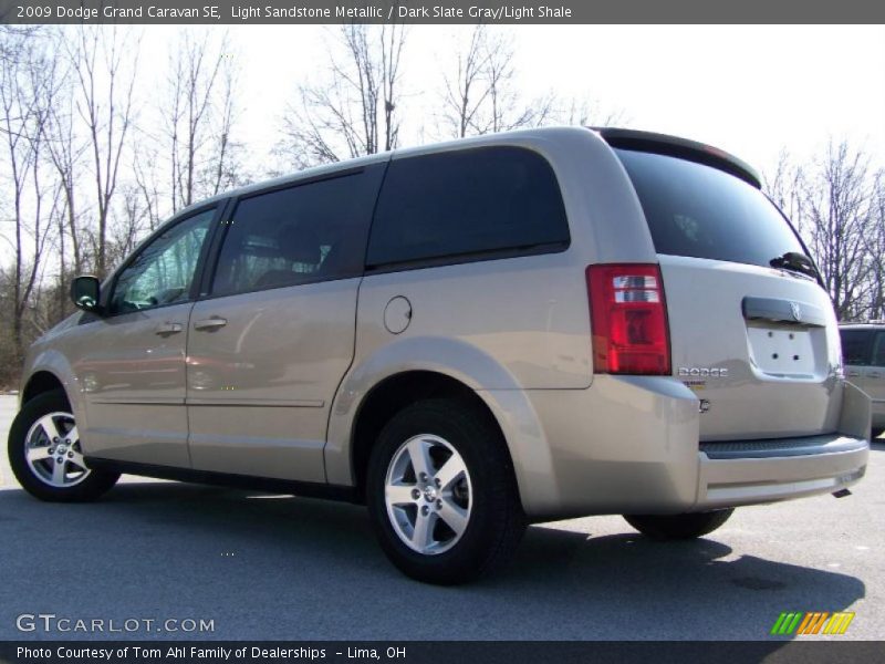 Light Sandstone Metallic / Dark Slate Gray/Light Shale 2009 Dodge Grand Caravan SE