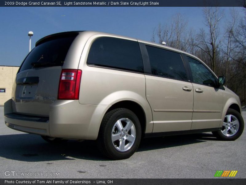 Light Sandstone Metallic / Dark Slate Gray/Light Shale 2009 Dodge Grand Caravan SE