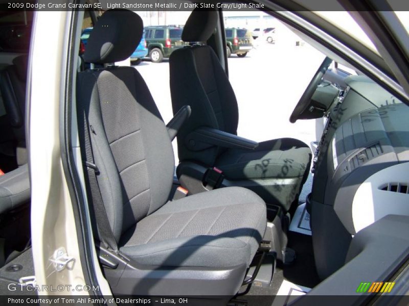 Light Sandstone Metallic / Dark Slate Gray/Light Shale 2009 Dodge Grand Caravan SE
