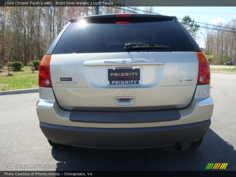 Bright Silver Metallic / Light Taupe 2004 Chrysler Pacifica AWD