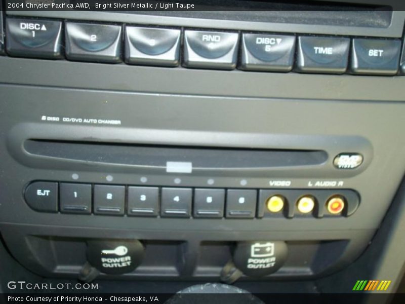 Bright Silver Metallic / Light Taupe 2004 Chrysler Pacifica AWD