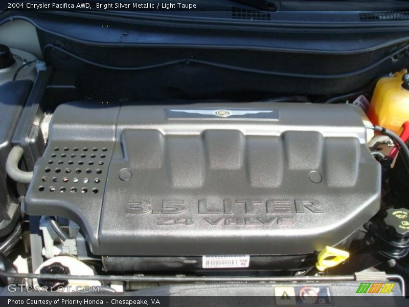 Bright Silver Metallic / Light Taupe 2004 Chrysler Pacifica AWD
