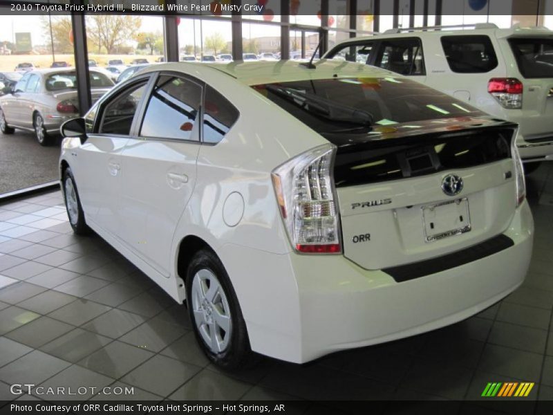 Blizzard White Pearl / Misty Gray 2010 Toyota Prius Hybrid III