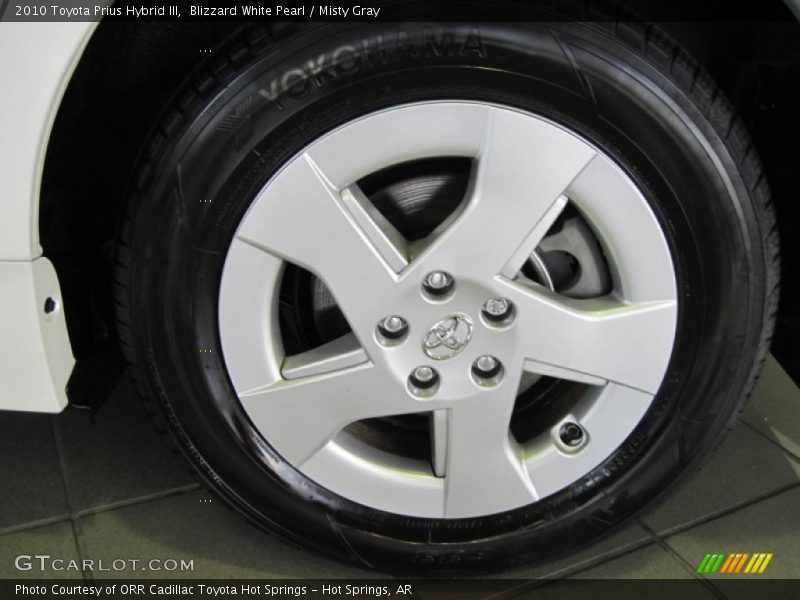 Blizzard White Pearl / Misty Gray 2010 Toyota Prius Hybrid III