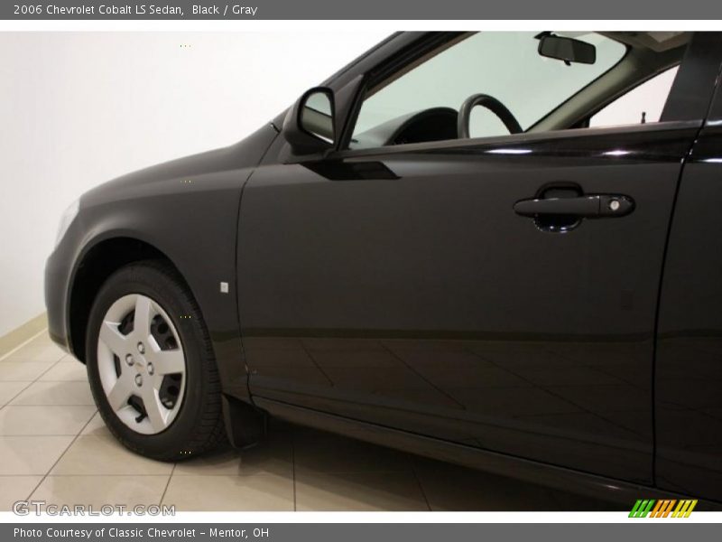 Black / Gray 2006 Chevrolet Cobalt LS Sedan