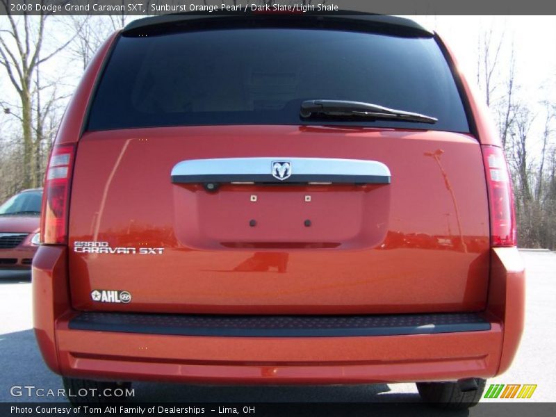 Sunburst Orange Pearl / Dark Slate/Light Shale 2008 Dodge Grand Caravan SXT