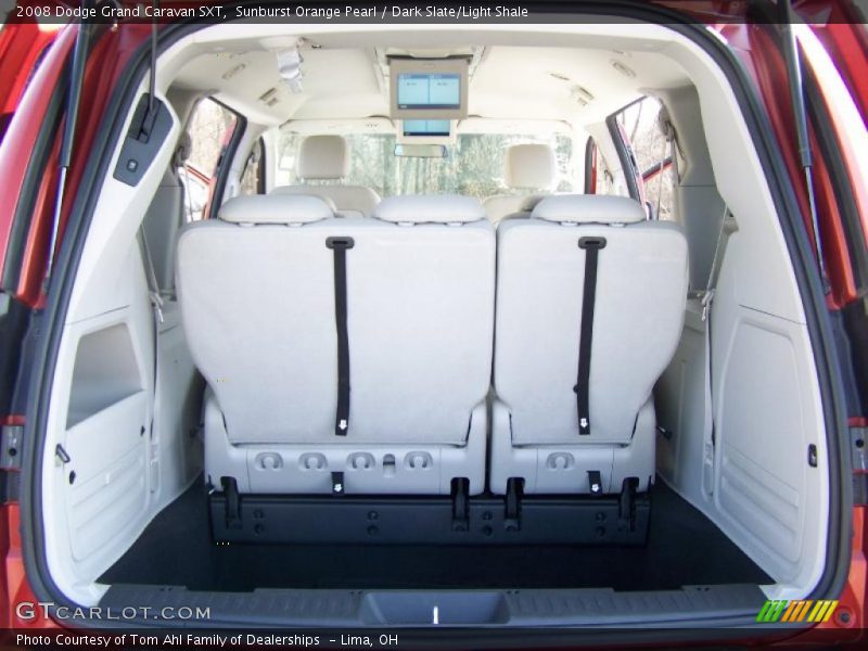 Sunburst Orange Pearl / Dark Slate/Light Shale 2008 Dodge Grand Caravan SXT