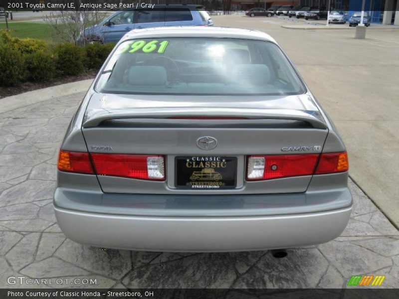 Antique Sage Pearl / Gray 2001 Toyota Camry LE