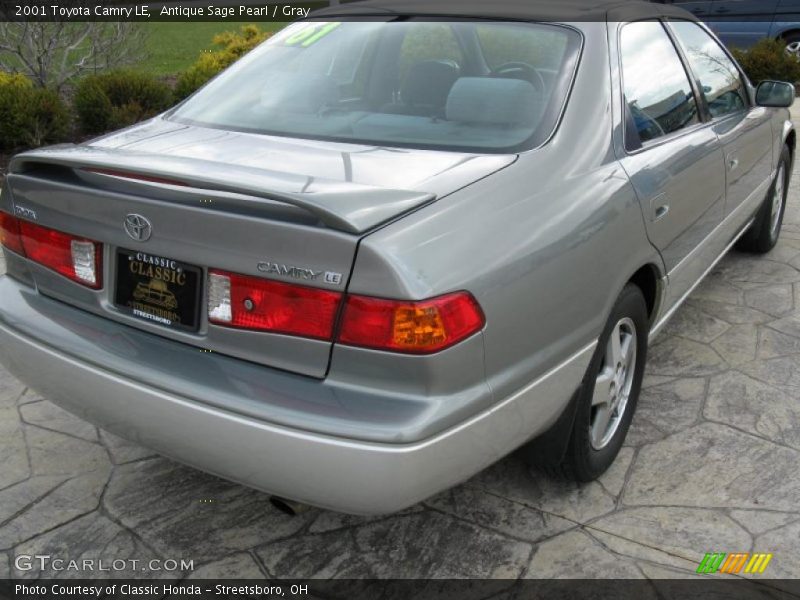 Antique Sage Pearl / Gray 2001 Toyota Camry LE