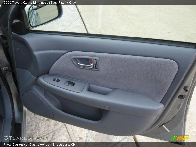 Antique Sage Pearl / Gray 2001 Toyota Camry LE
