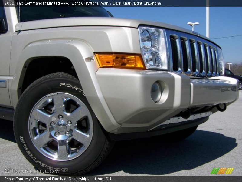 Light Graystone Pearl / Dark Khaki/Light Graystone 2008 Jeep Commander Limited 4x4