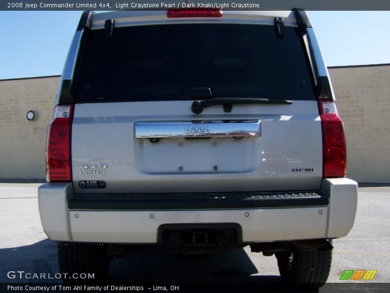 Light Graystone Pearl / Dark Khaki/Light Graystone 2008 Jeep Commander Limited 4x4