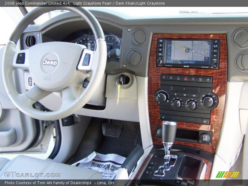 Light Graystone Pearl / Dark Khaki/Light Graystone 2008 Jeep Commander Limited 4x4