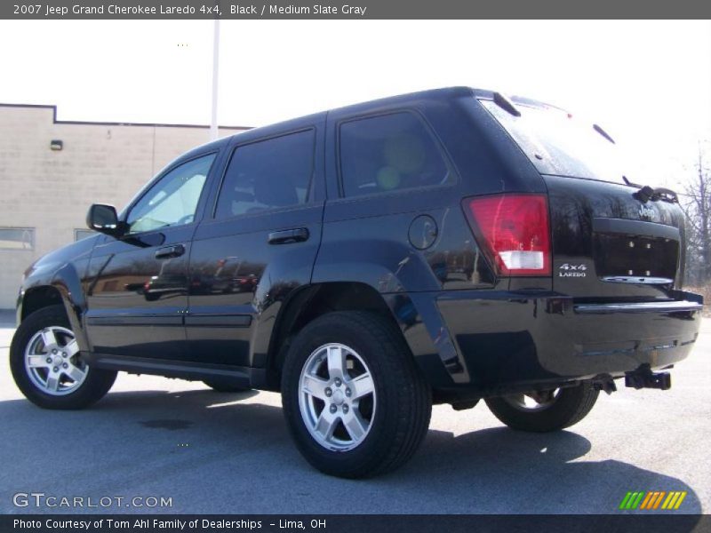 Black / Medium Slate Gray 2007 Jeep Grand Cherokee Laredo 4x4