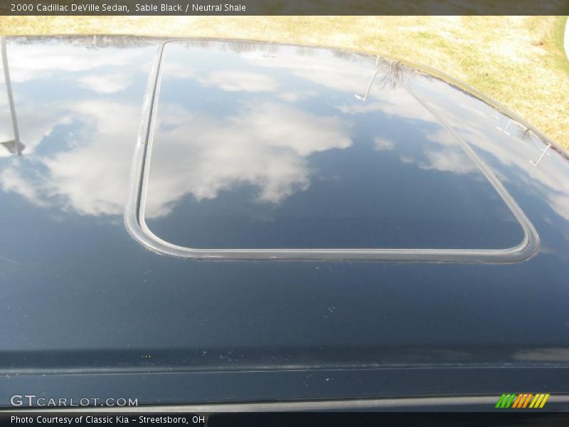 Sable Black / Neutral Shale 2000 Cadillac DeVille Sedan