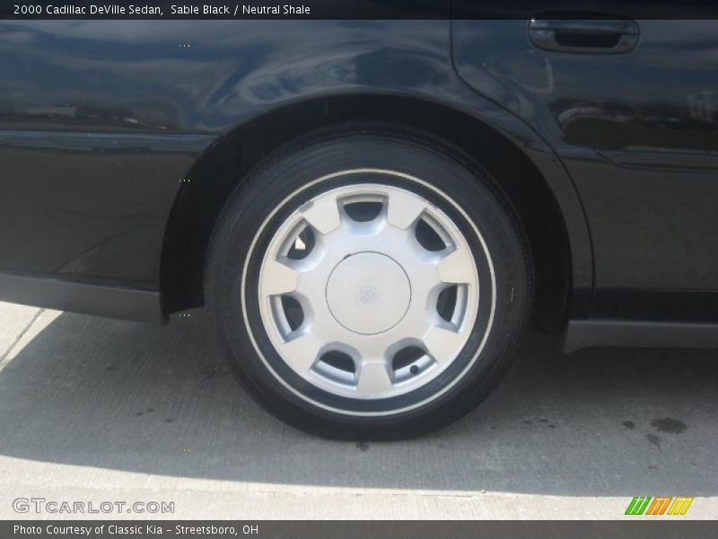 Sable Black / Neutral Shale 2000 Cadillac DeVille Sedan