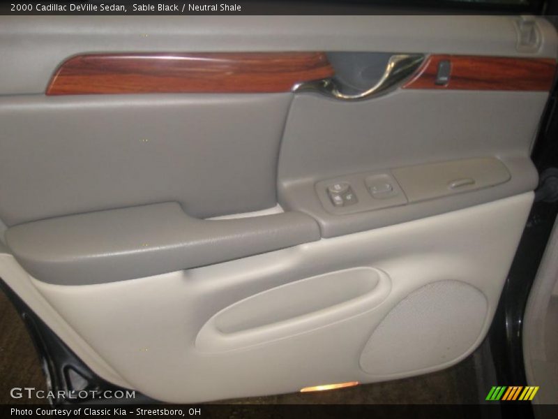Sable Black / Neutral Shale 2000 Cadillac DeVille Sedan