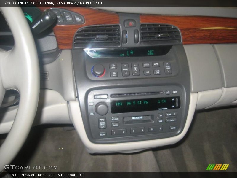 Sable Black / Neutral Shale 2000 Cadillac DeVille Sedan