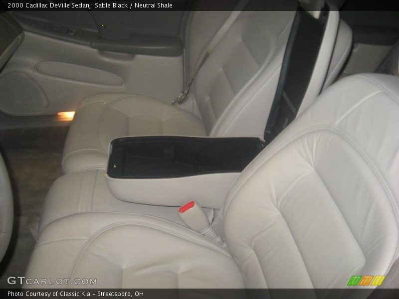 Sable Black / Neutral Shale 2000 Cadillac DeVille Sedan