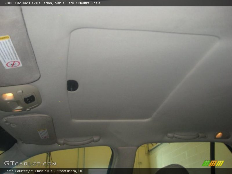 Sable Black / Neutral Shale 2000 Cadillac DeVille Sedan
