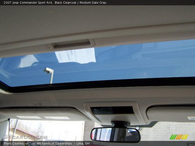 Black Clearcoat / Medium Slate Gray 2007 Jeep Commander Sport 4x4