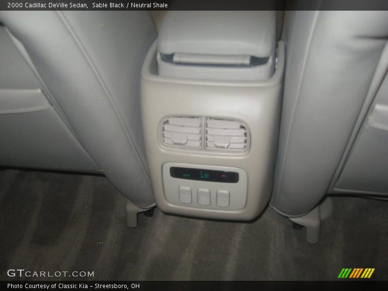 Sable Black / Neutral Shale 2000 Cadillac DeVille Sedan