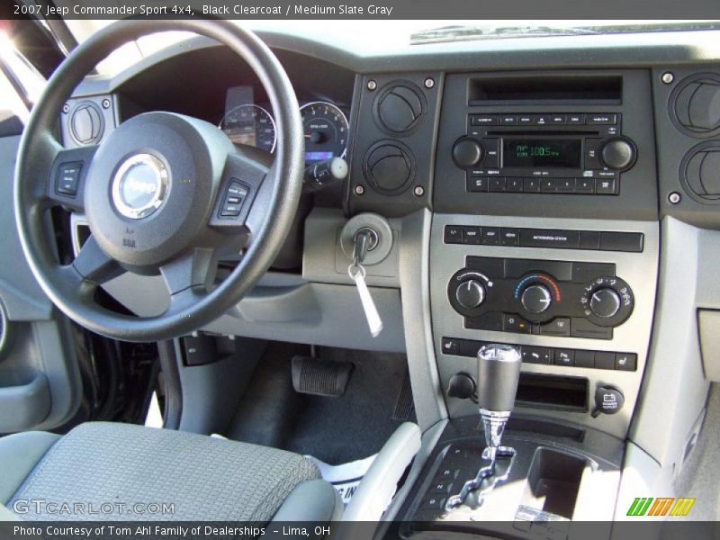 Black Clearcoat / Medium Slate Gray 2007 Jeep Commander Sport 4x4