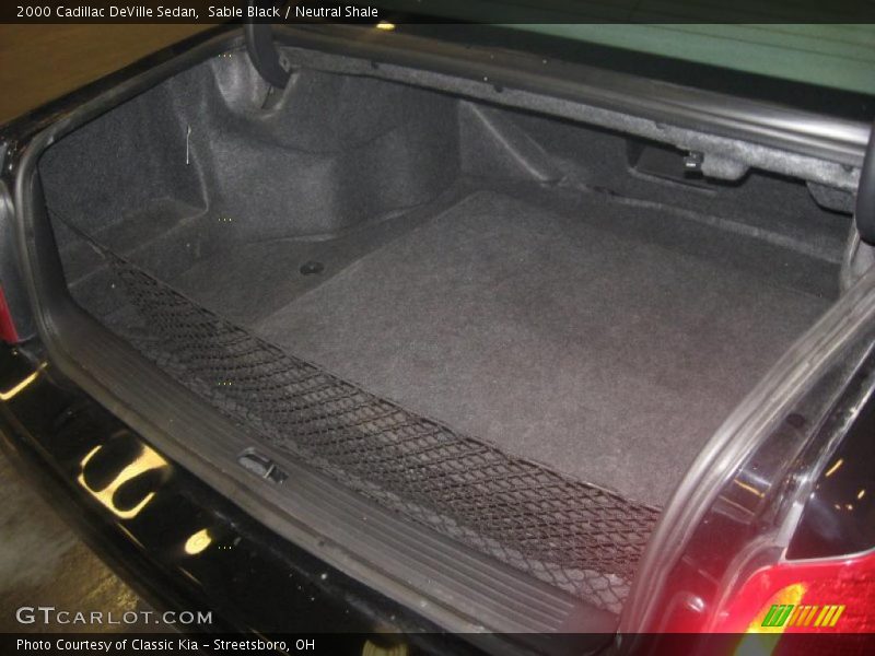 Sable Black / Neutral Shale 2000 Cadillac DeVille Sedan