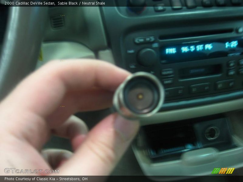 Sable Black / Neutral Shale 2000 Cadillac DeVille Sedan