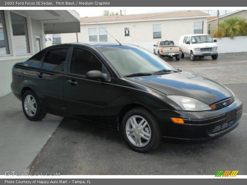 Pitch Black / Medium Graphite 2003 Ford Focus SE Sedan