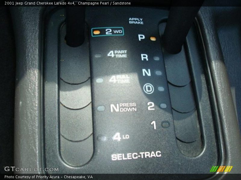 Champagne Pearl / Sandstone 2001 Jeep Grand Cherokee Laredo 4x4